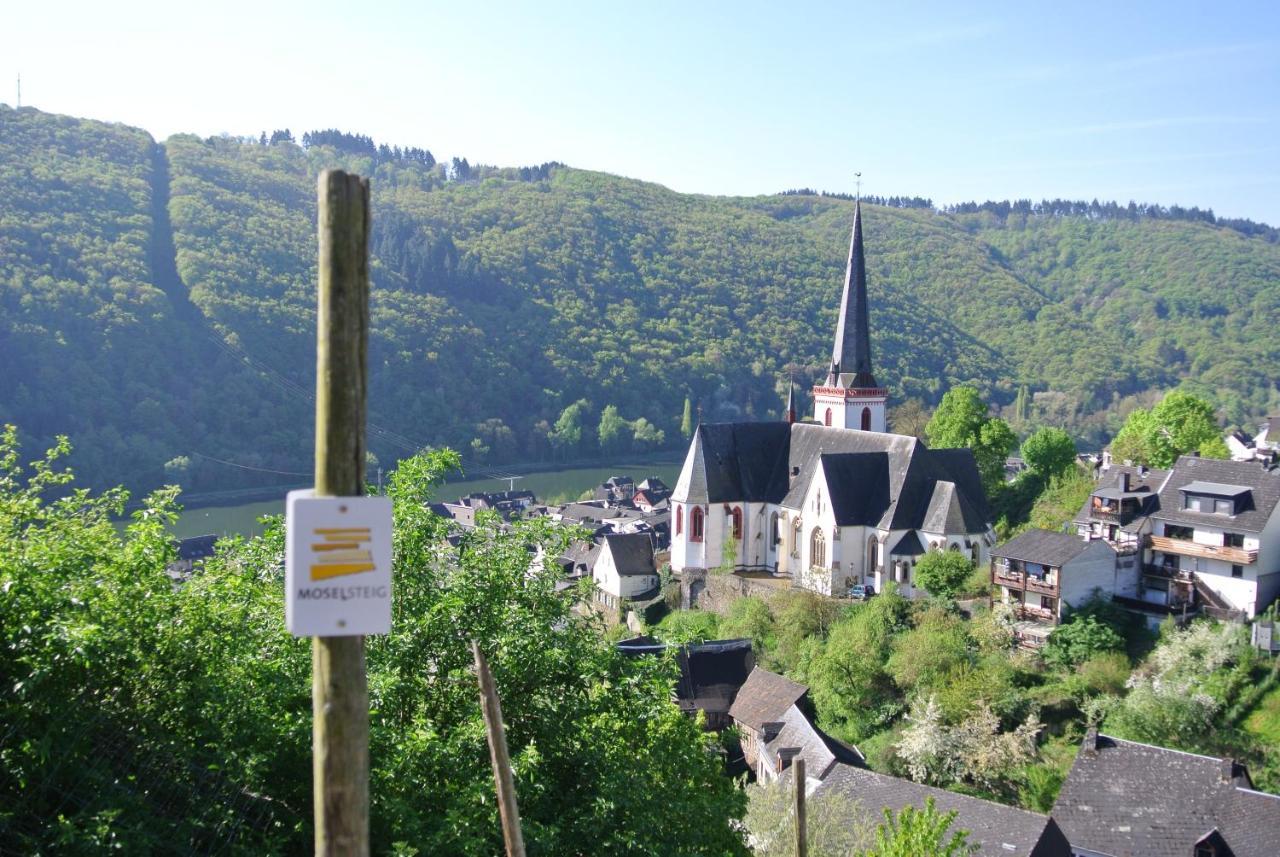 Ferienwohnung Am Fluss Klotten Exterior photo